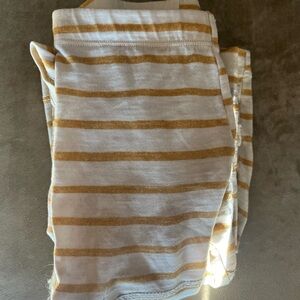 CHASING WINDMILLS - size 6-12 months. Well worn but still has life! Merino wool.